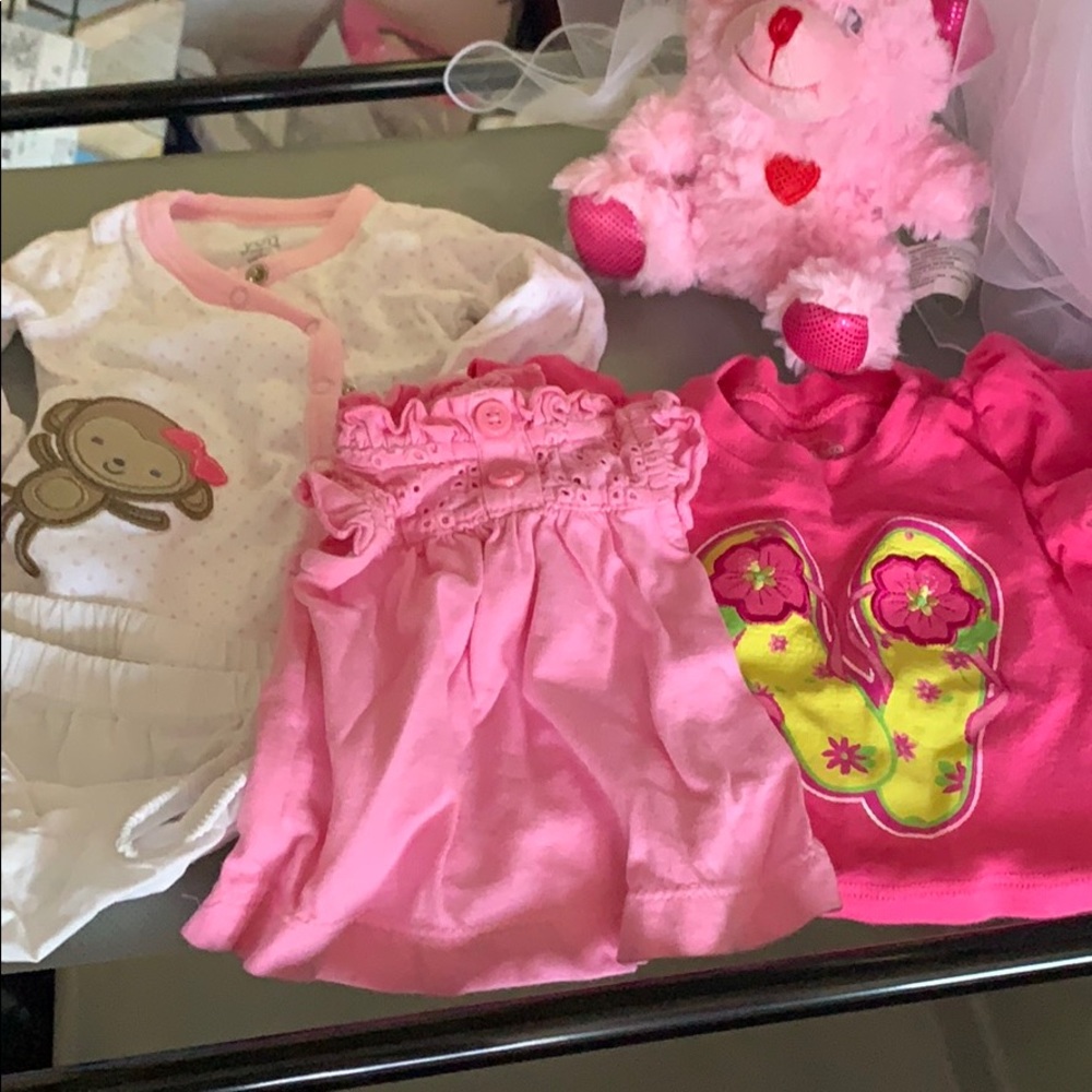 Girls 4- Pc Newborn Tops/Bottom Bundle! 🦋🐣